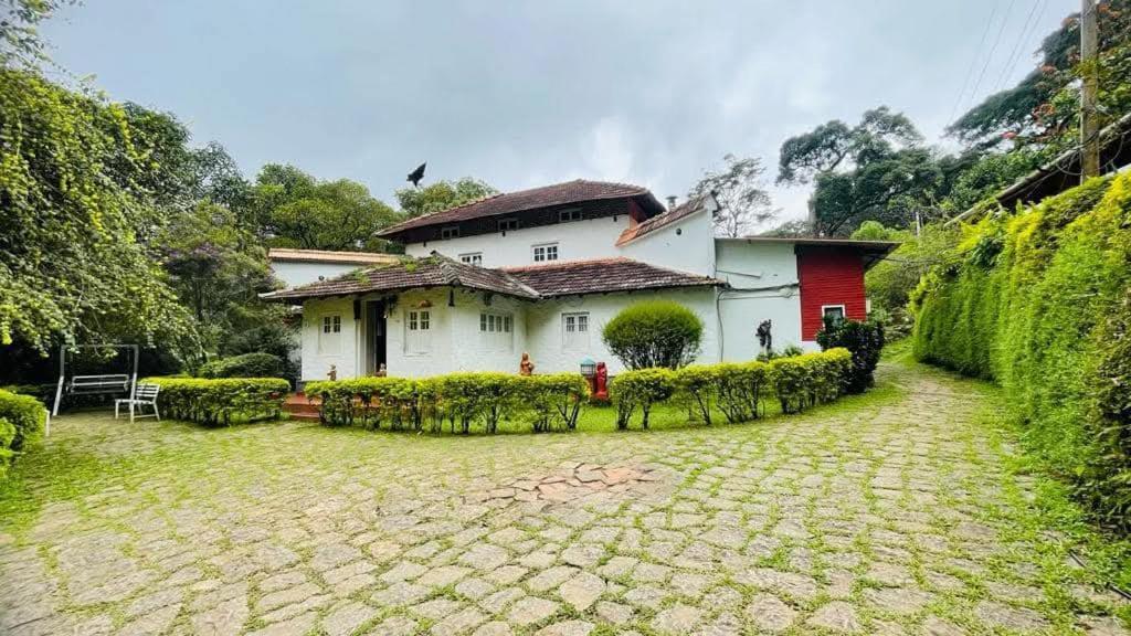 Ambady Estate Hotel Munnar Exterior photo