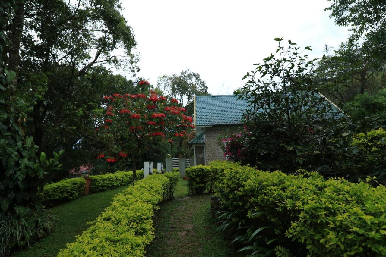Ambady Estate Hotel Munnar Exterior photo