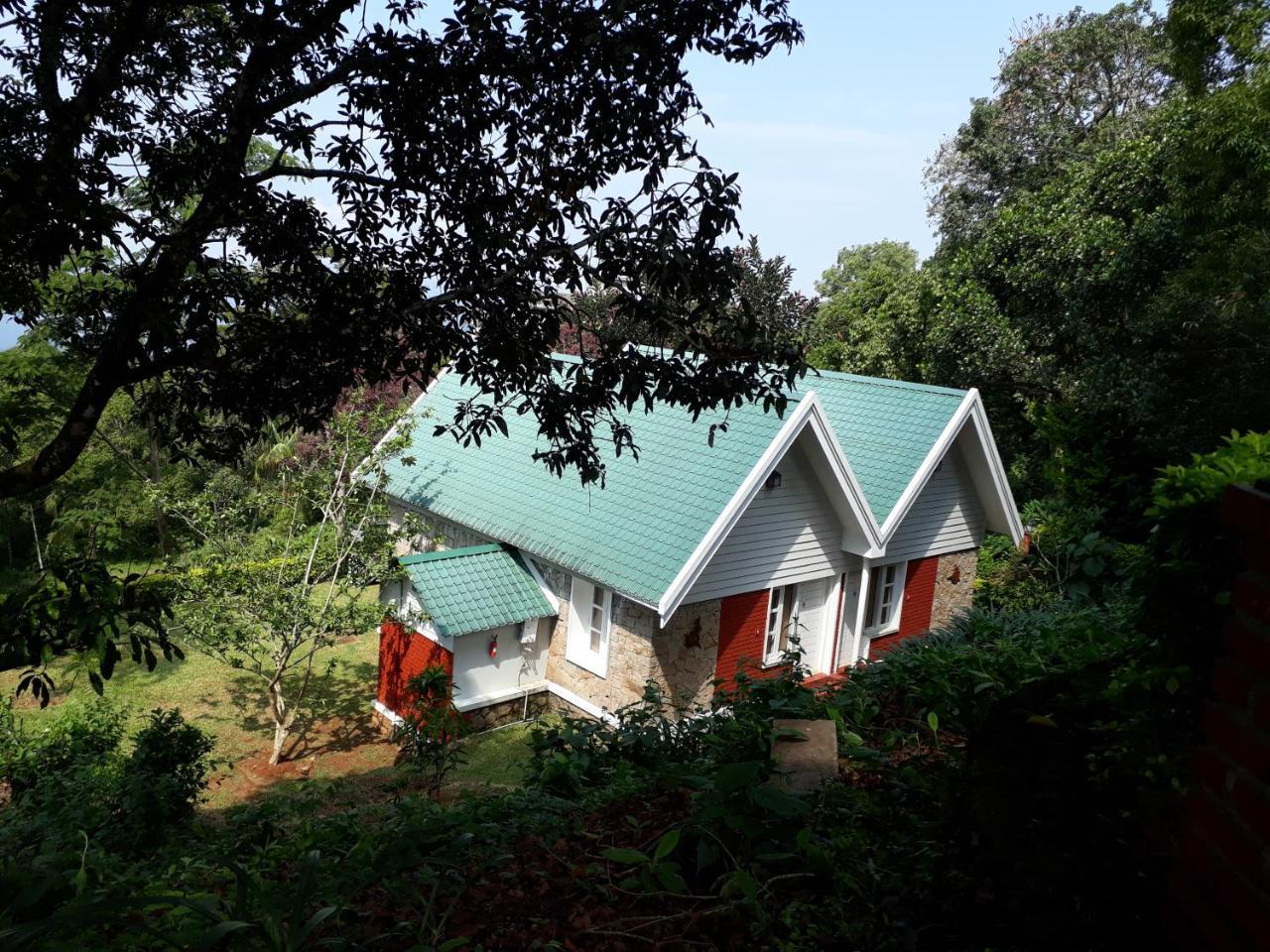Ambady Estate Hotel Munnar Exterior photo